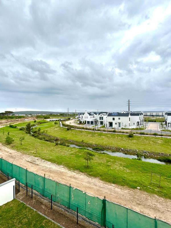 2 Bedroom Property for Sale in The Huntsman Western Cape